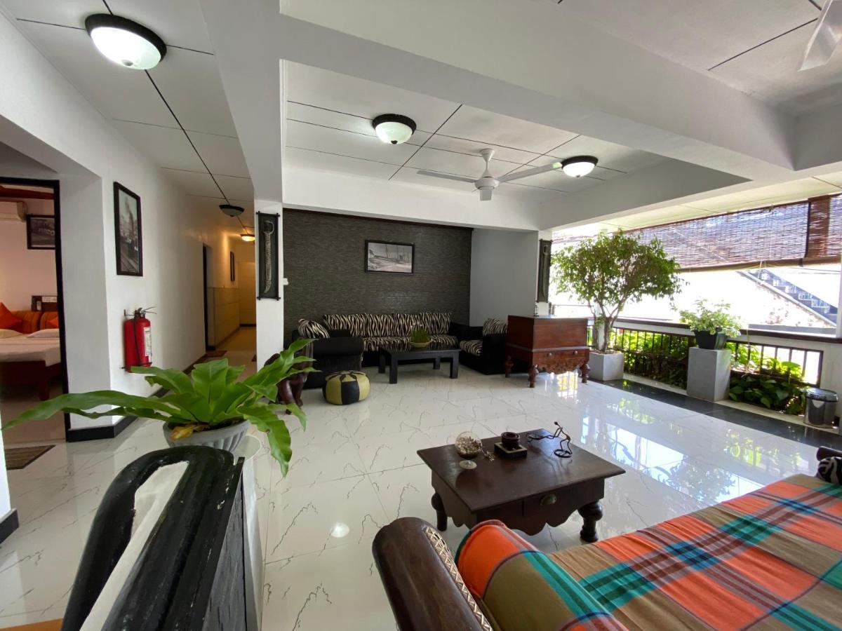 Beach Walk Hotel Unawatuna Bagian luar foto